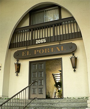 El Portal apartments